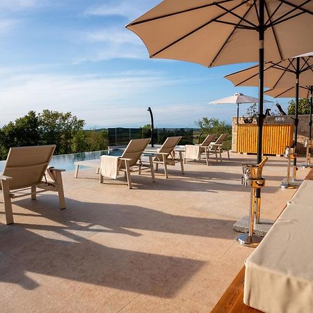 Restaurant & Villa Morgan Бртонигла Экстерьер фото